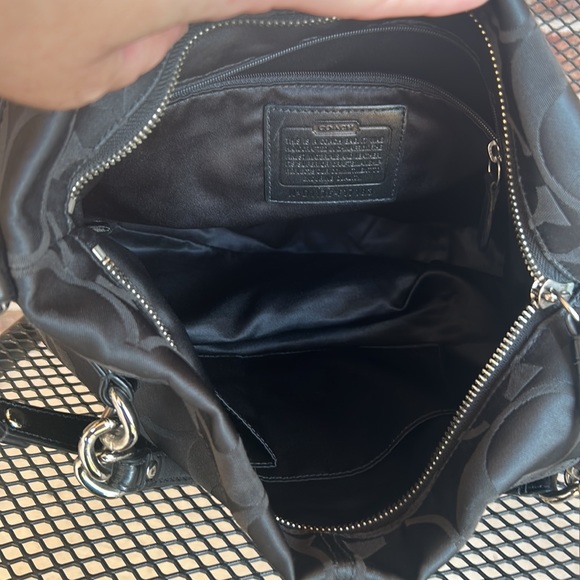 COACH Signature C Medium Black Hobo Satchel/Shoulder Bag đź’Ľ - Picture 15 of 16